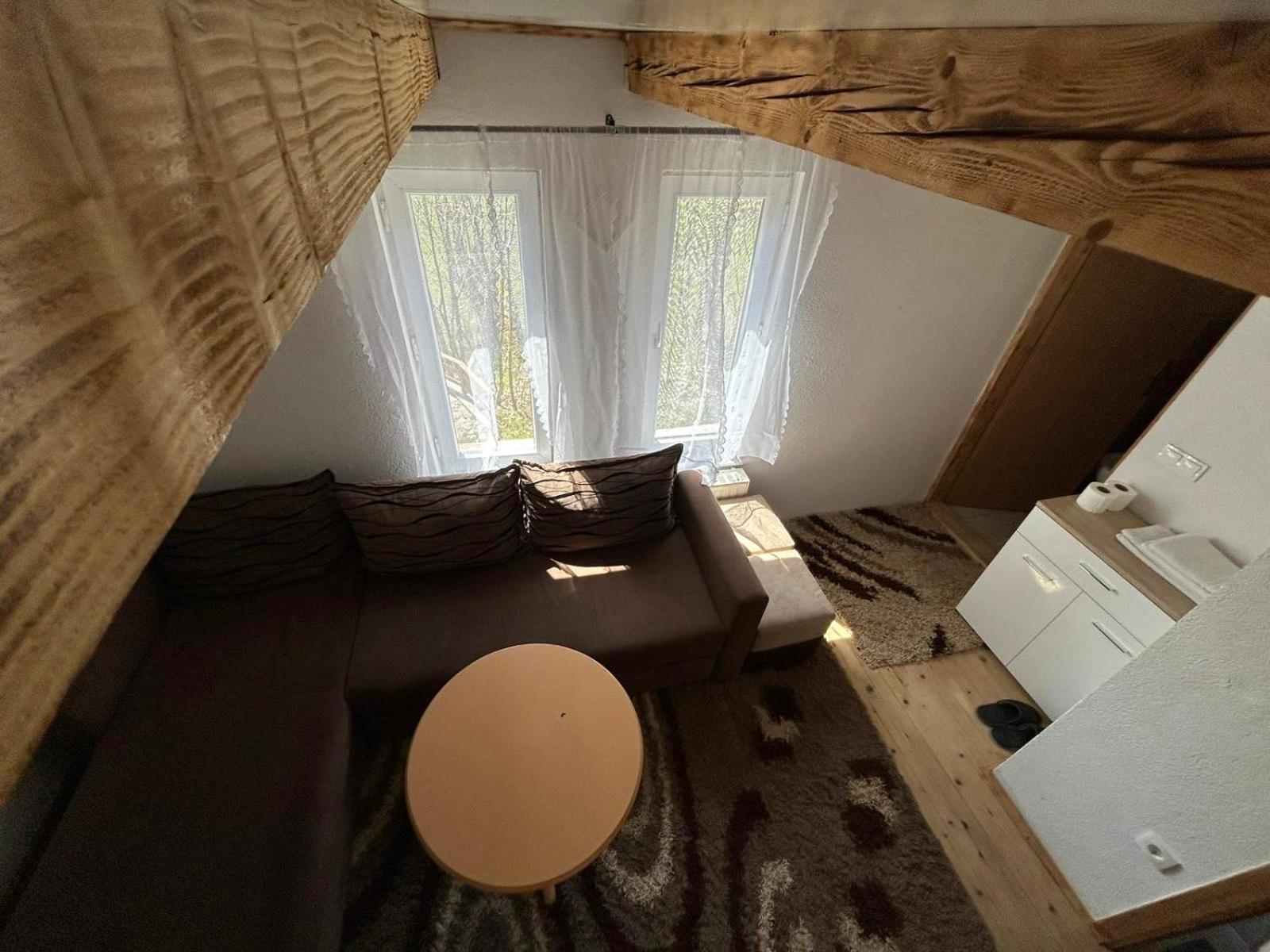Bed And Breakfast Umoljani Ruang foto