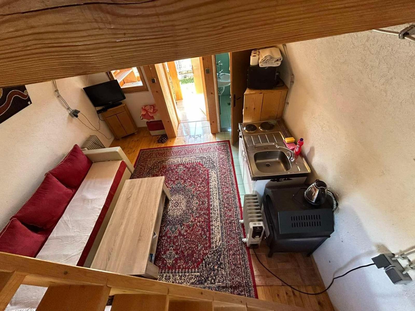 Bed And Breakfast Umoljani Ruang foto